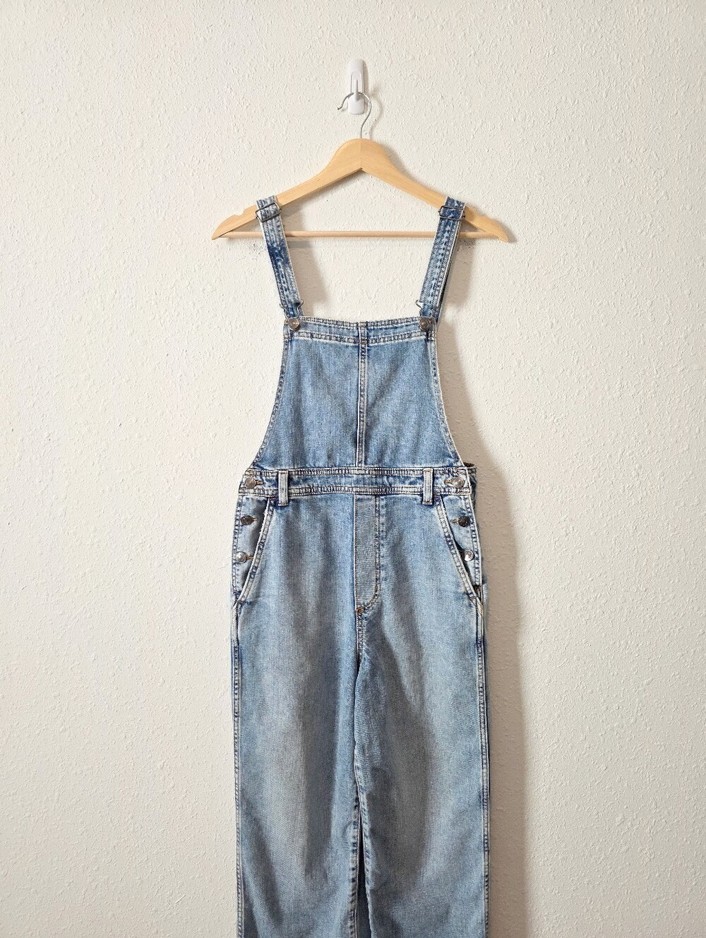 Aerie Light Wash Relaxed Denim Overalls S